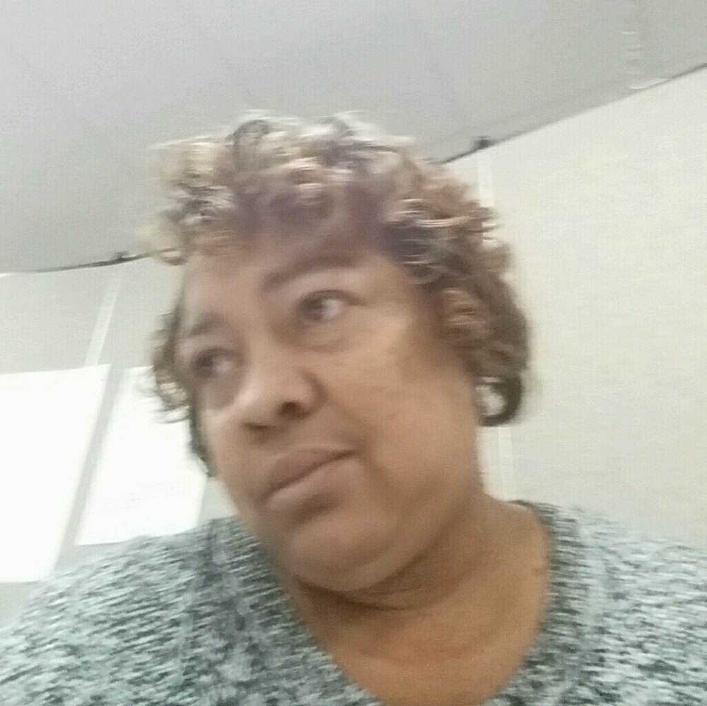 Meet your Posher, Viola